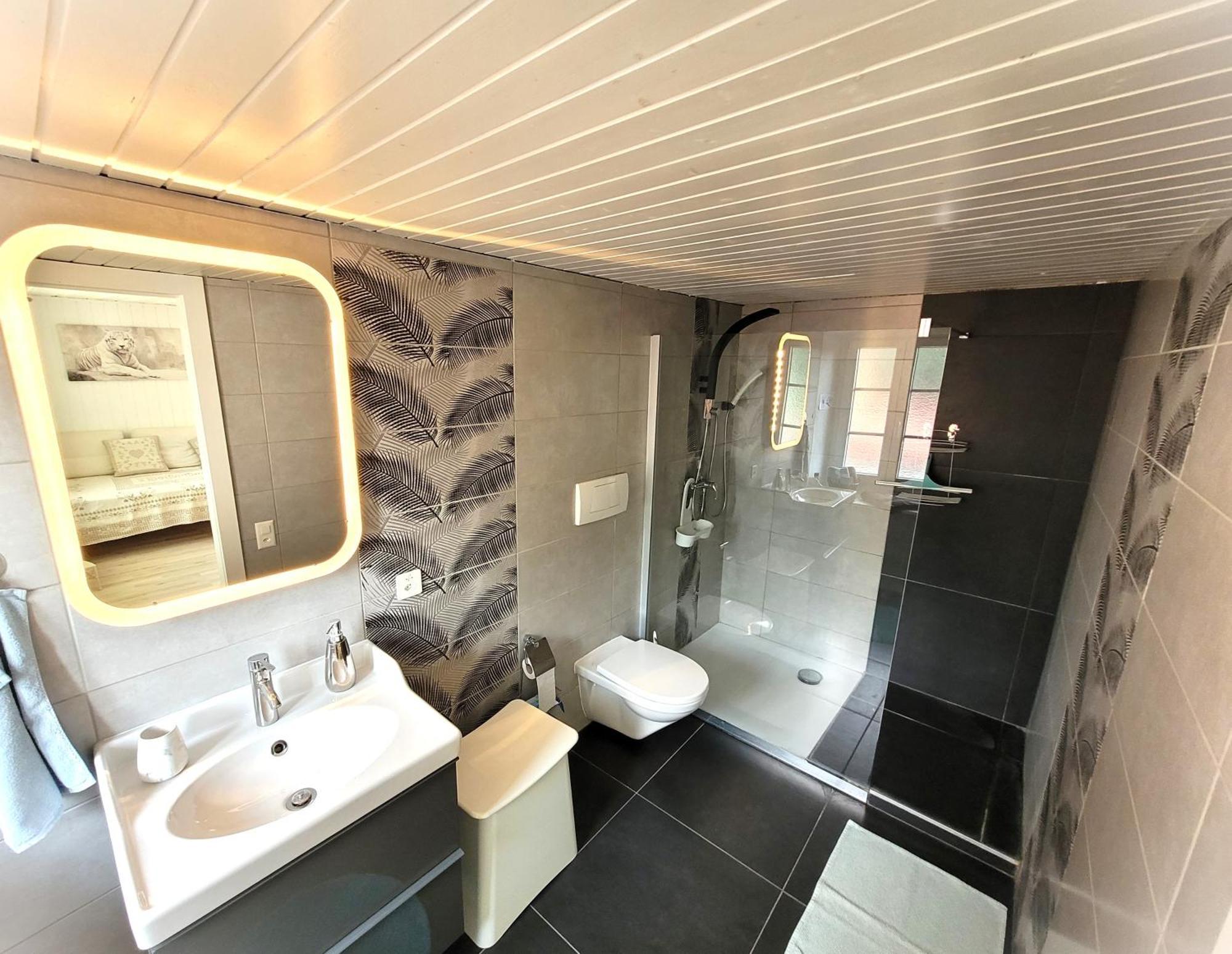 Cap Bonheur Hotel Saint-Cierges ภายนอก รูปภาพ