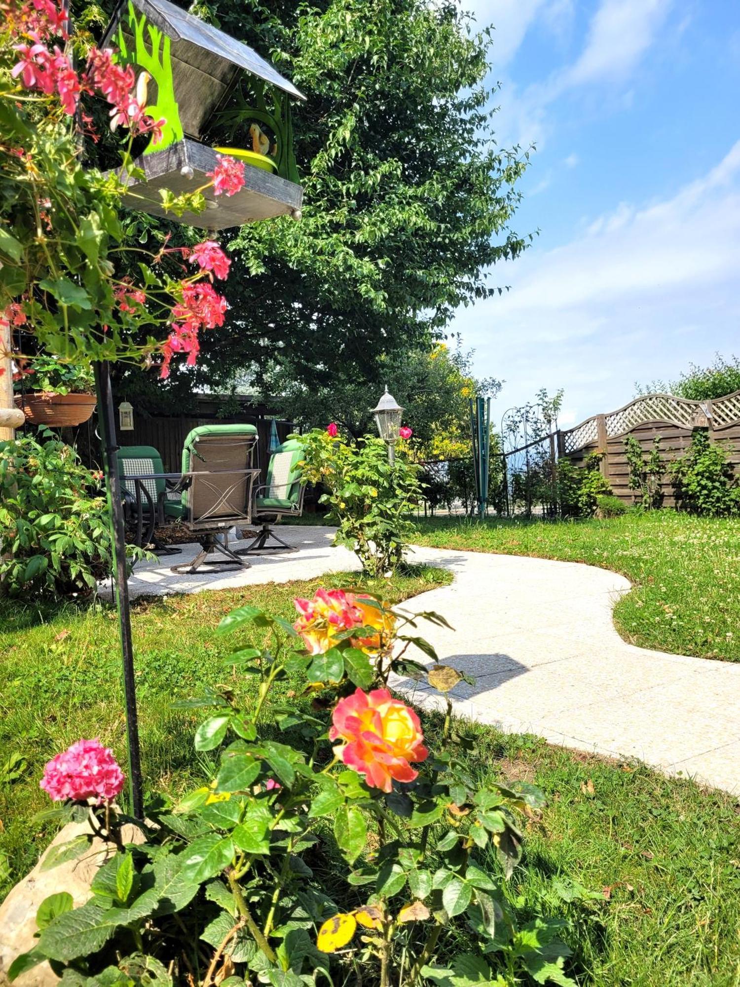 Cap Bonheur Hotel Saint-Cierges ภายนอก รูปภาพ